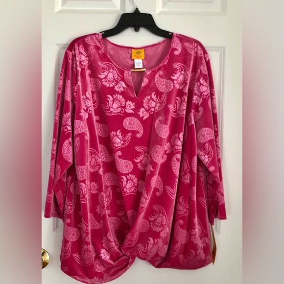RUBY RD. PAISLEY VELVET EMBOSSED TEE PLUS SIZE 2X, 3X KEY HOLE NECK 3/4 SLEEVES - Picture 3 of 10